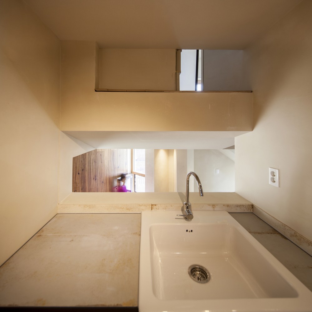 首尔“裂缝”之家 | 小地块中的大空间设计-41