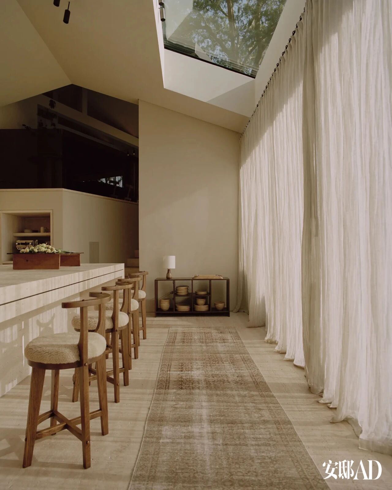 Fear of God创始人的极简主义静奢豪宅丨美国洛杉矶-25