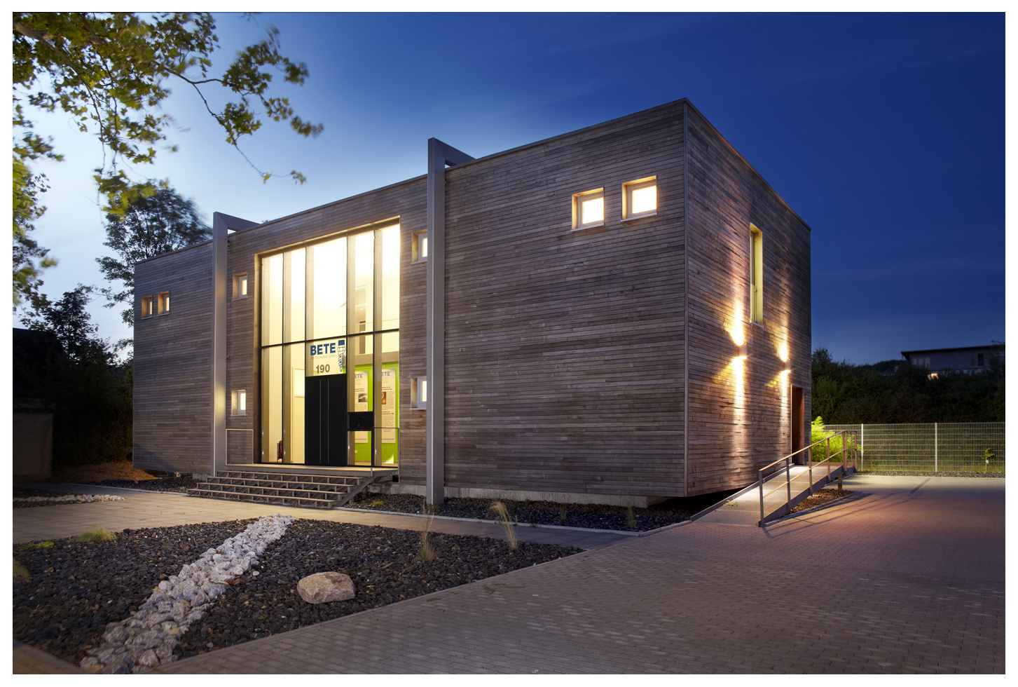 贝特德国办公室设计展现简约风格-3