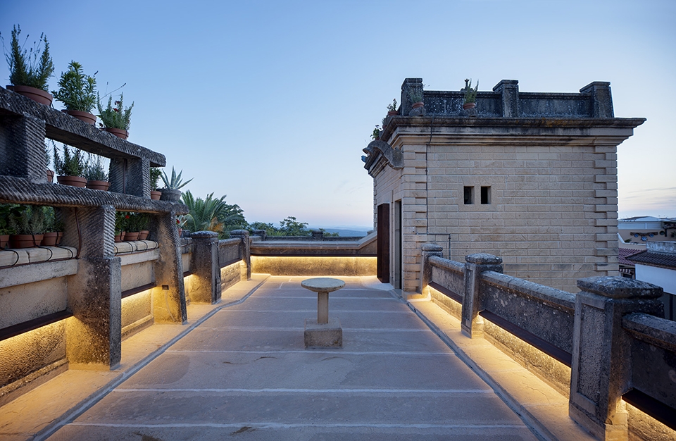 西班牙 Piedra 大楼翻新 | 纯手工石砌艺术的现代诠释-32