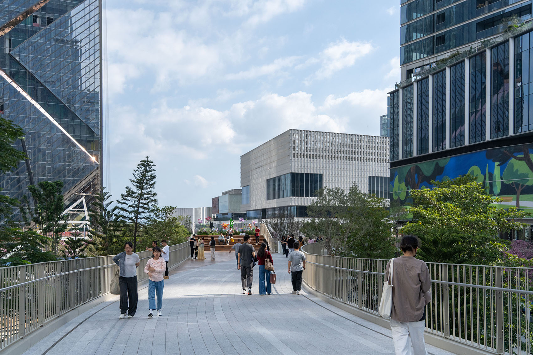 深圳湾万象城二期丨中国深圳丨iPD,grant associates,OVAL等多家-130