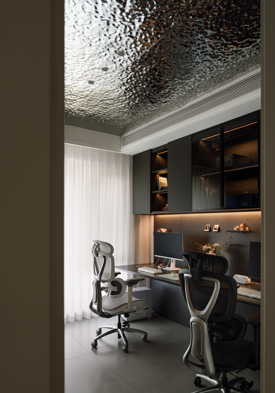 收集、动漫、电竞，这对情侣在极简世界里填充出灵动日常-20