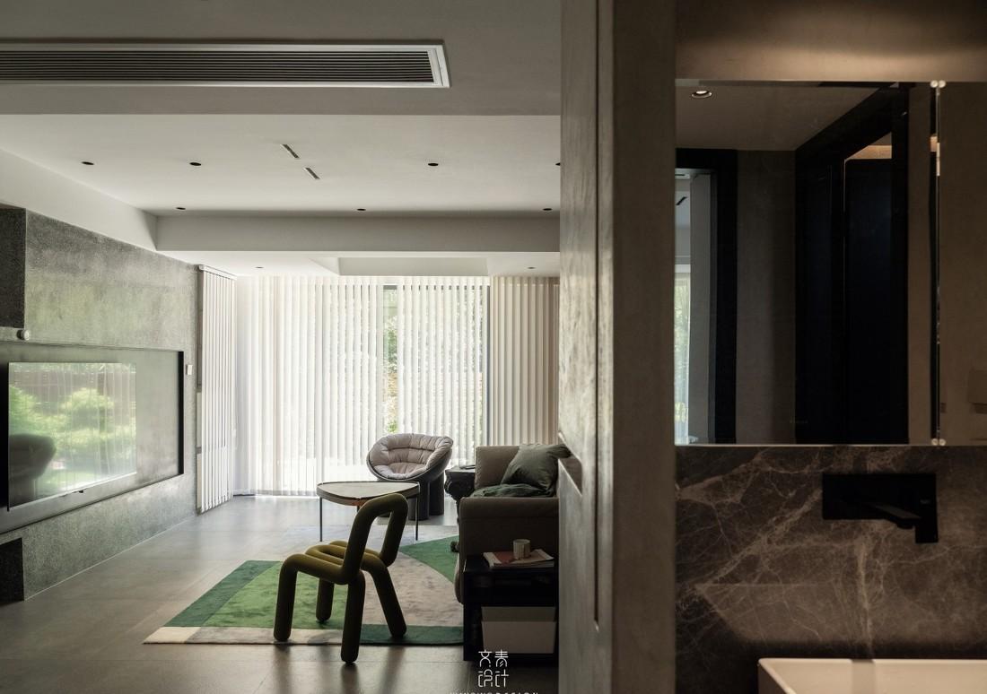 蓝色乳胶漆玄关,水磨石装饰的现代家居设计-14