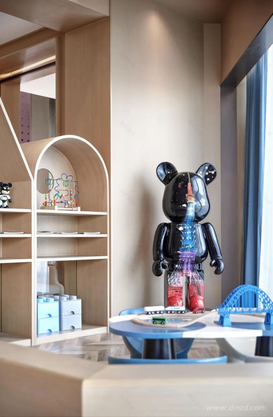 万科天地未来城 | 科幻艺术解构与融合的销售空间-61