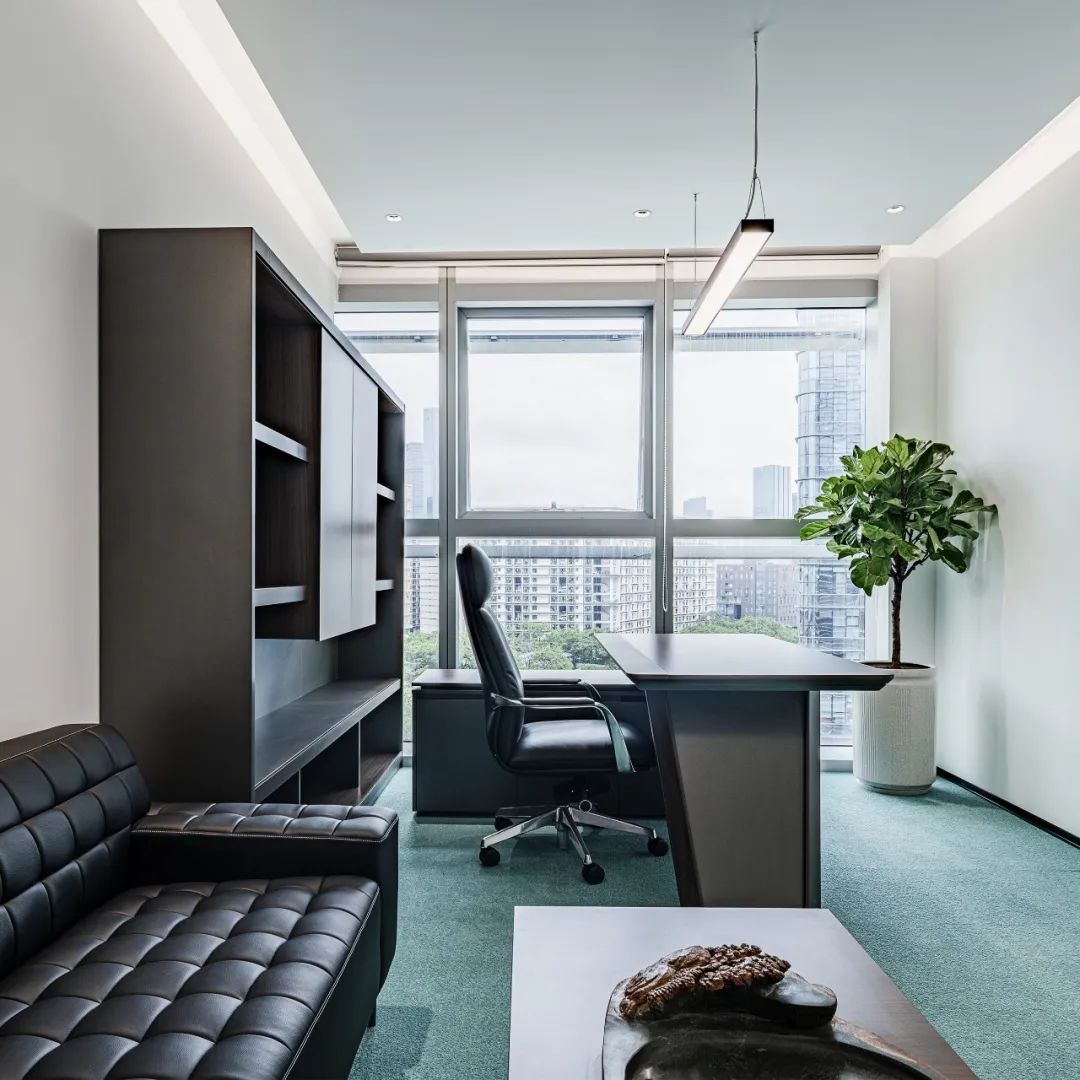 云码智能:流线型几何办丨中国广州丨冠臣设计-40