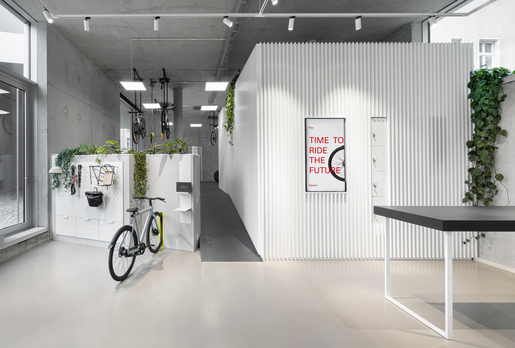 VanMoof Brand Store / Ninetynine-23