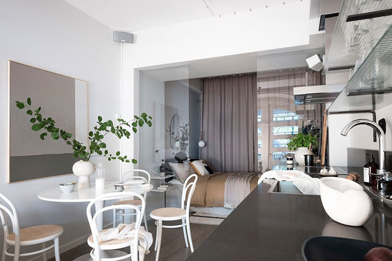 瑞典白色公寓，一窗一镜尽显经典魅力-11