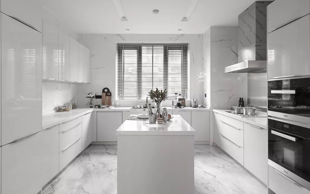 昆明俊发逸天峰样板房 | 现代美学融入高端生活空间-26