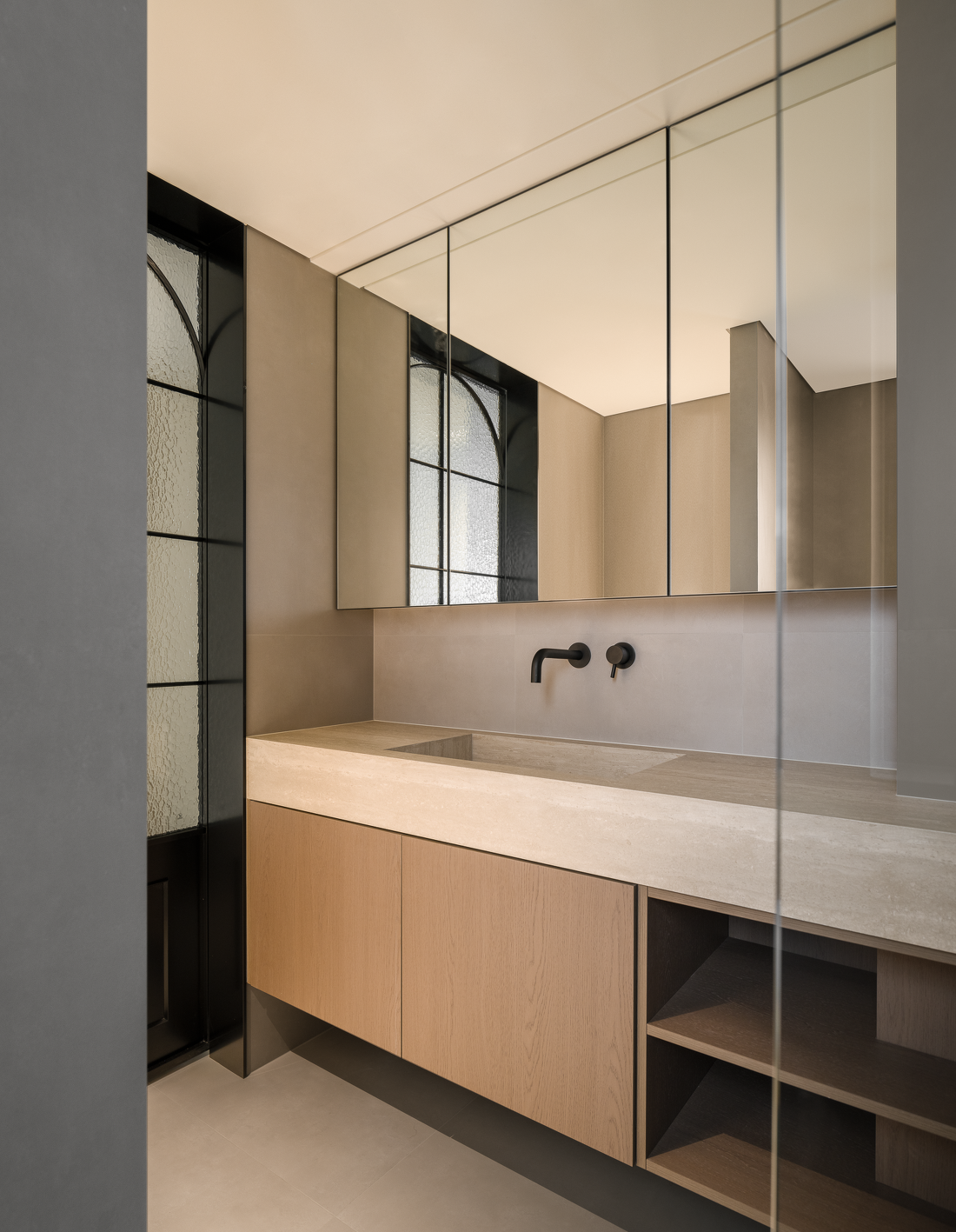 餐厨一体大洄游感知极简法式的浪漫与轻盈-67