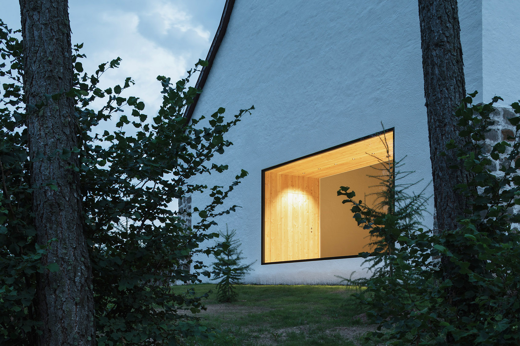 林中的圣约瑟夫教堂,意大利雷农 / Messner Architects-16