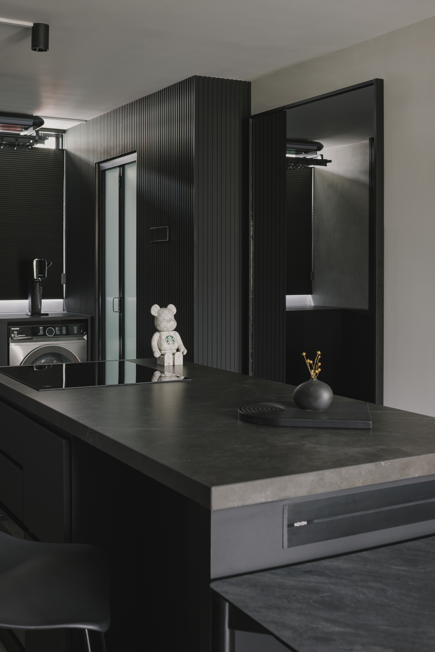 25 Eunos Crescent现代单色风住宅设计丨新加坡丨The Interior Lab-17