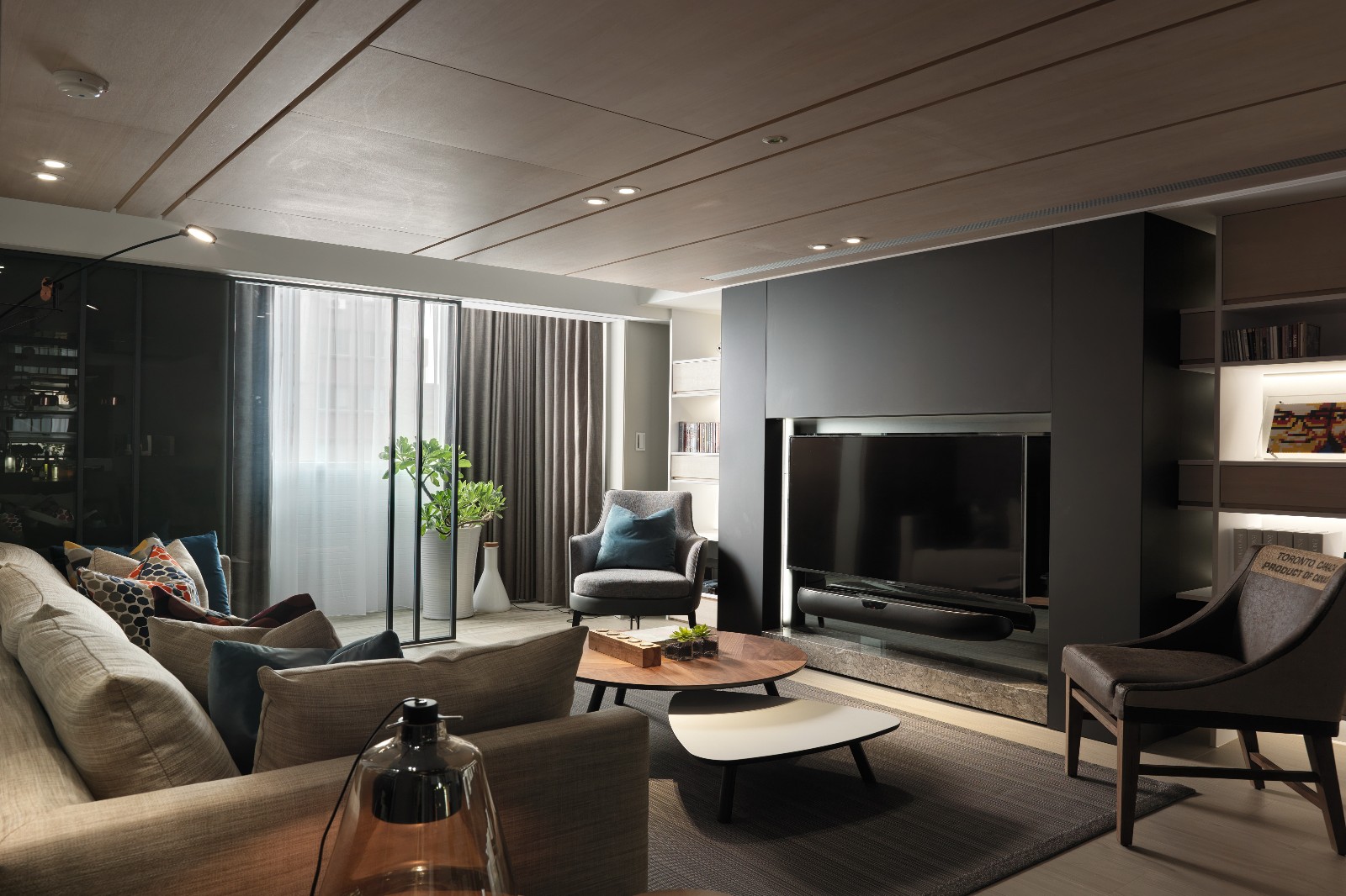 122m²现代工业风住宅  演拓空间设计-0