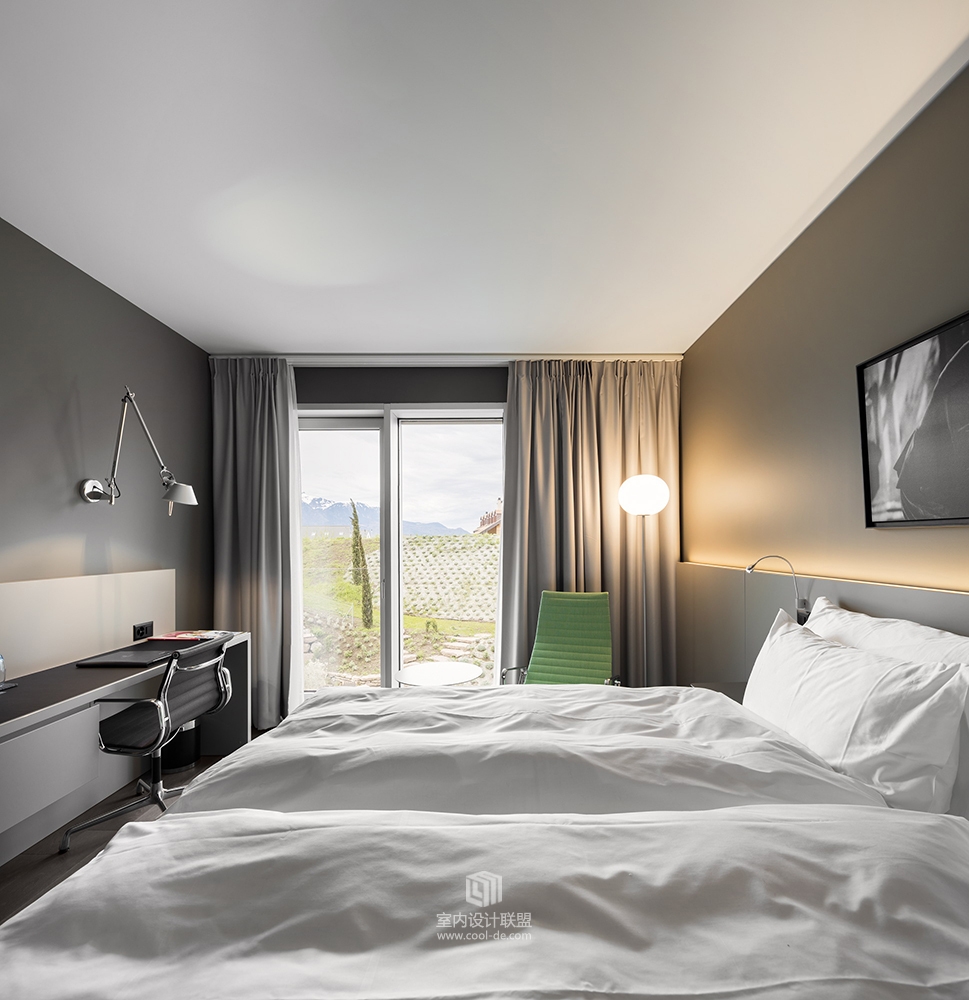 瑞士摩登时代酒店 / Itten+Brechbühl-18