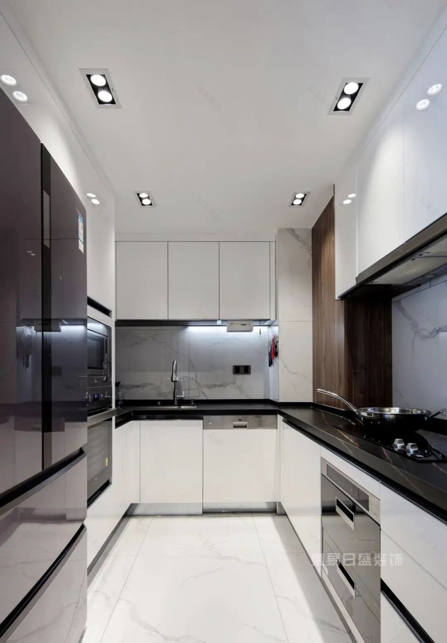 330㎡都市大平层,全景落地窗,在美景中感受春日好时光-44