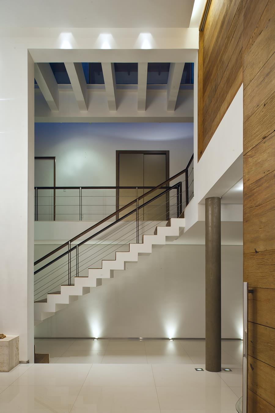 埃斯托里尔住宅-4