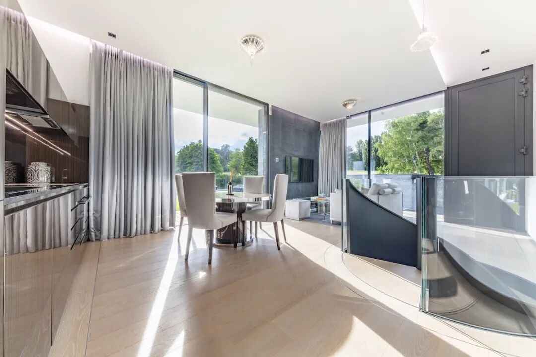 日内瓦湖畔的奢华瑞士别墅-23