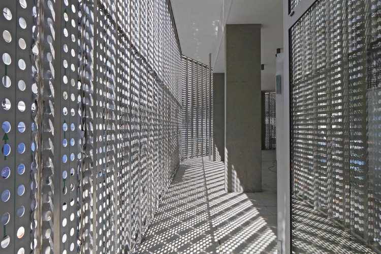 布洛涅比兰库尔特河畔住宅区折叠式设计-7