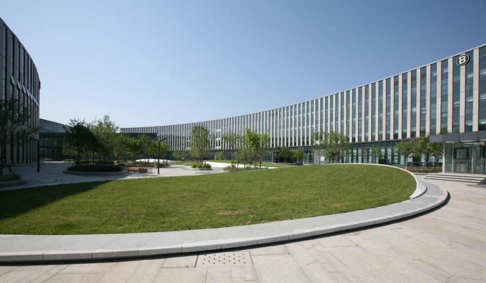 沈阳材料科学国家研究中心生长之园丨中国沈阳丨R land北京源树景观规划设计事务所等-18