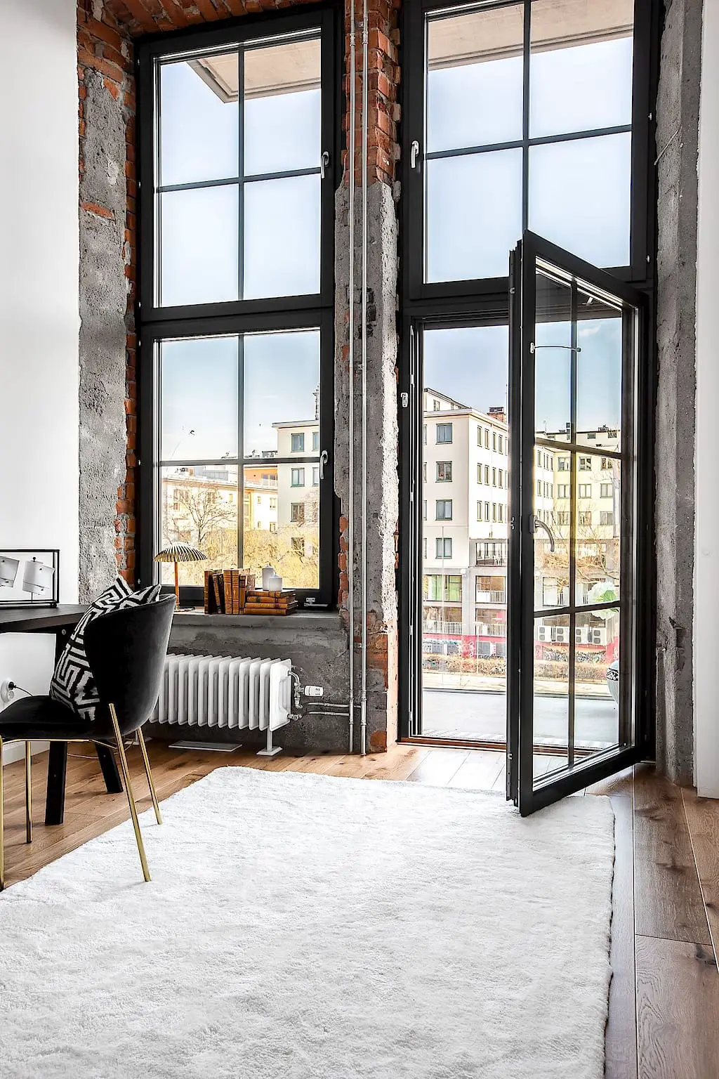 瑞典工业风河景 Loft，低调奢华尽收眼底-2