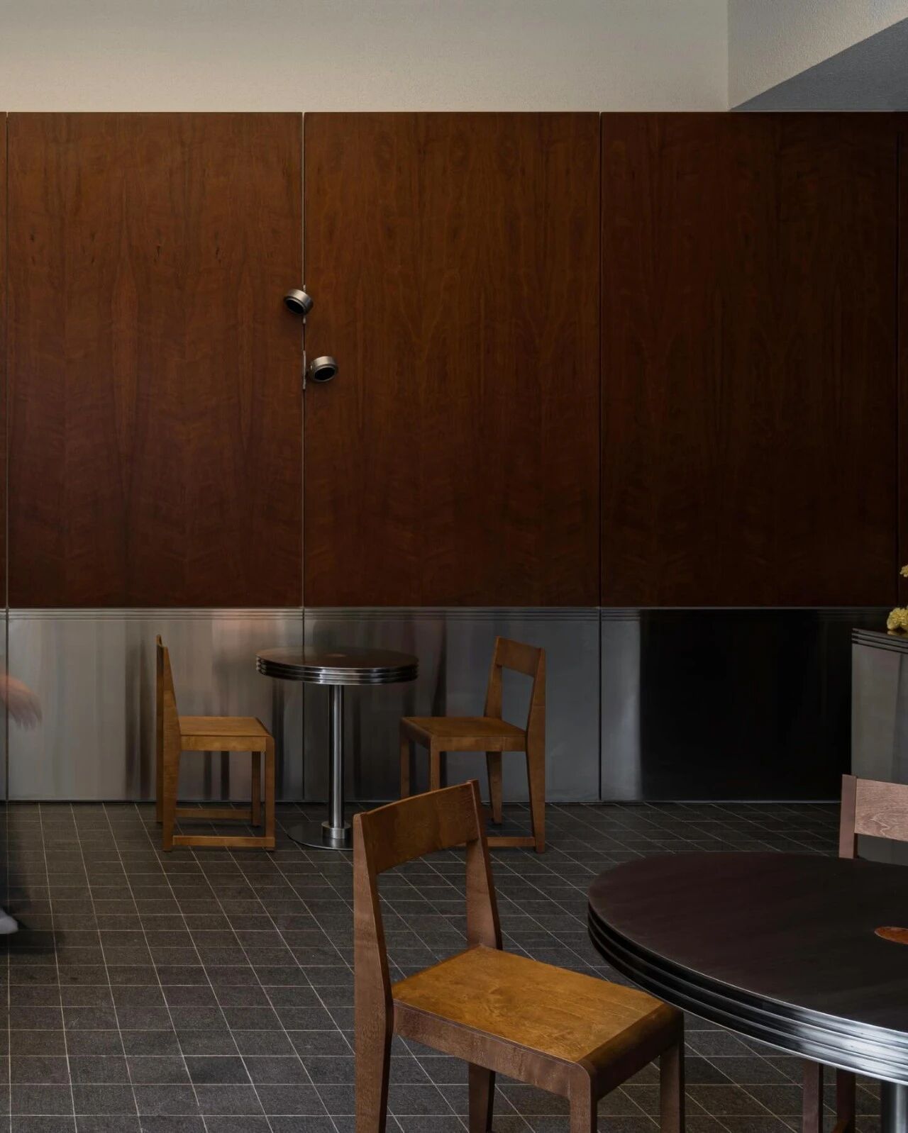 True Black咖啡吧丨印度丨NaaV Studio-59