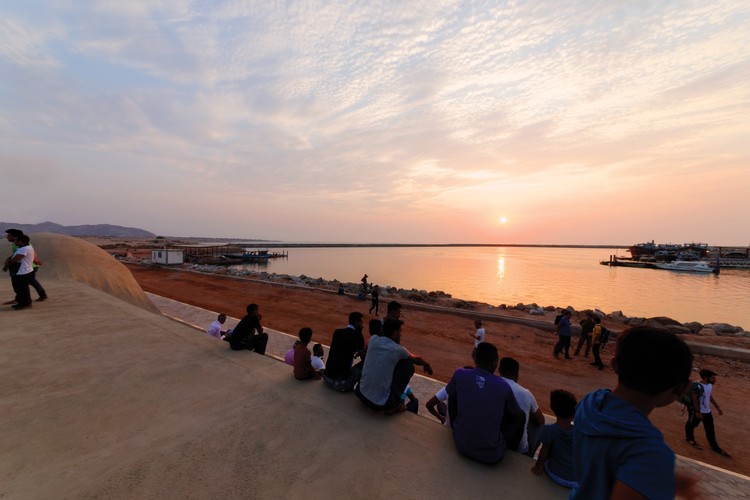 Presence in Hormoz  ZAV Architects-11