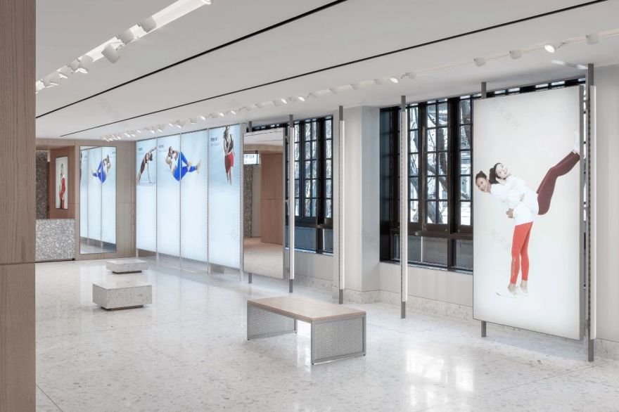 lululemon 上海新天地旗舰店丨中国上海-24