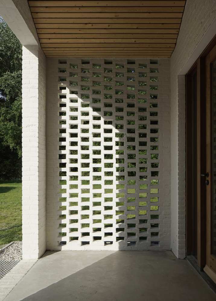 森林中的房屋-30