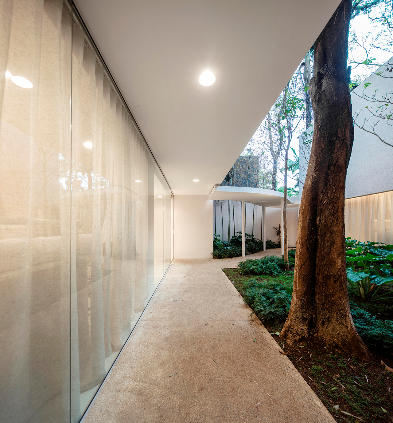 保罗·赖亚服装品牌旗舰店丨Isay Weinfeld-12