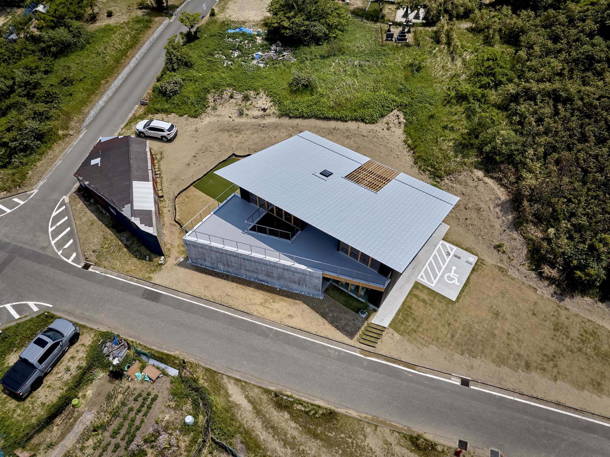 Kugami Terrace Sunset Cafe and Small Gallery / REPLUS Co.,Ltd-53