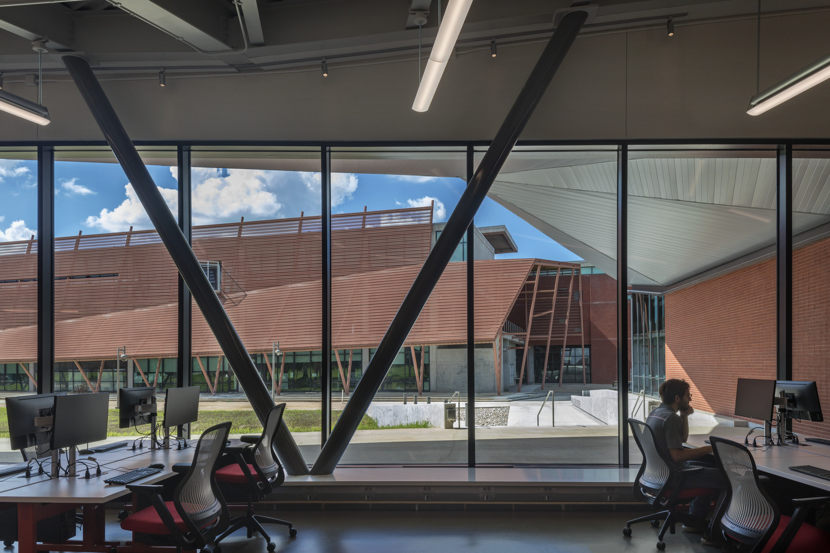 Prairie View A&M University Fabrication Center / Kirksey Architecture-20