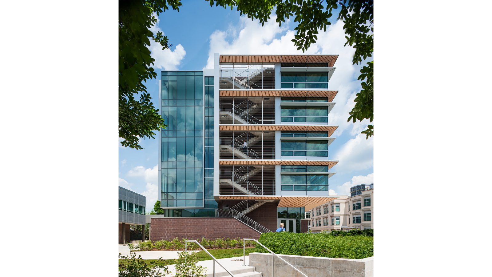 Sustainable Campus Lantern-2