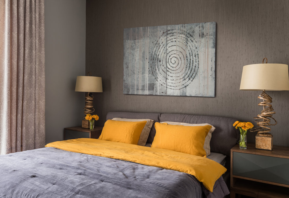 柔和灯光打造舒适卧室空间丨ELLEdecoration-9