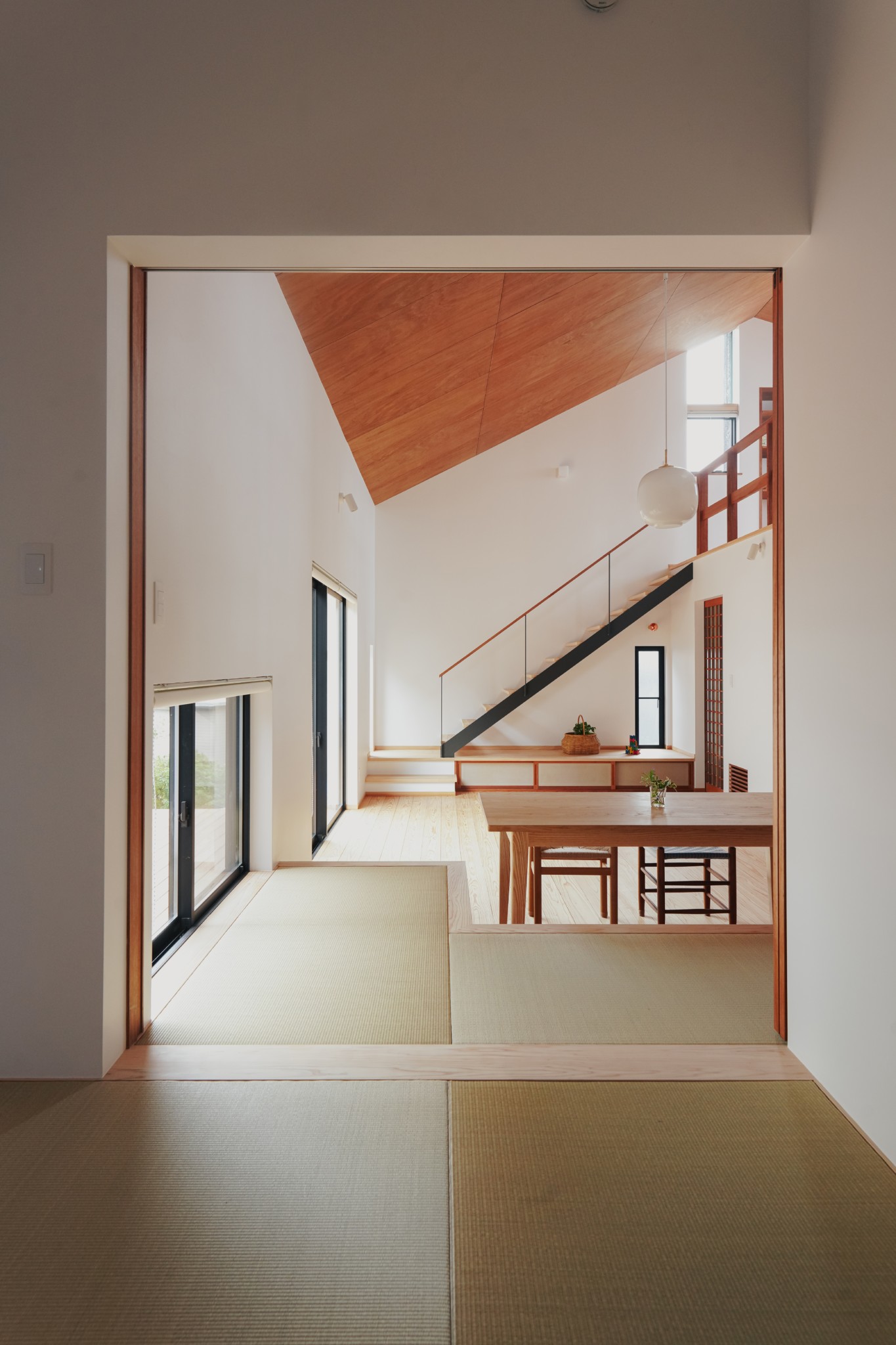 大村「高台にある焼杉の家」丨Atelier HAG-4