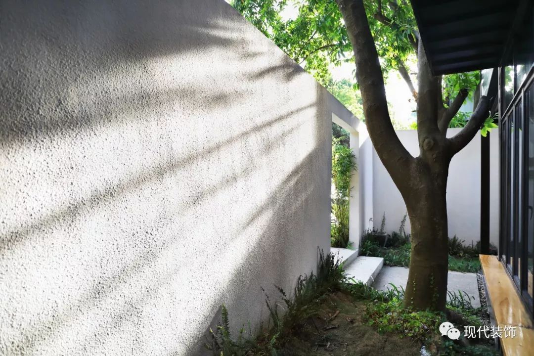 东莞橙果传媒集装箱办公室 | 融入自然的创意空间-34