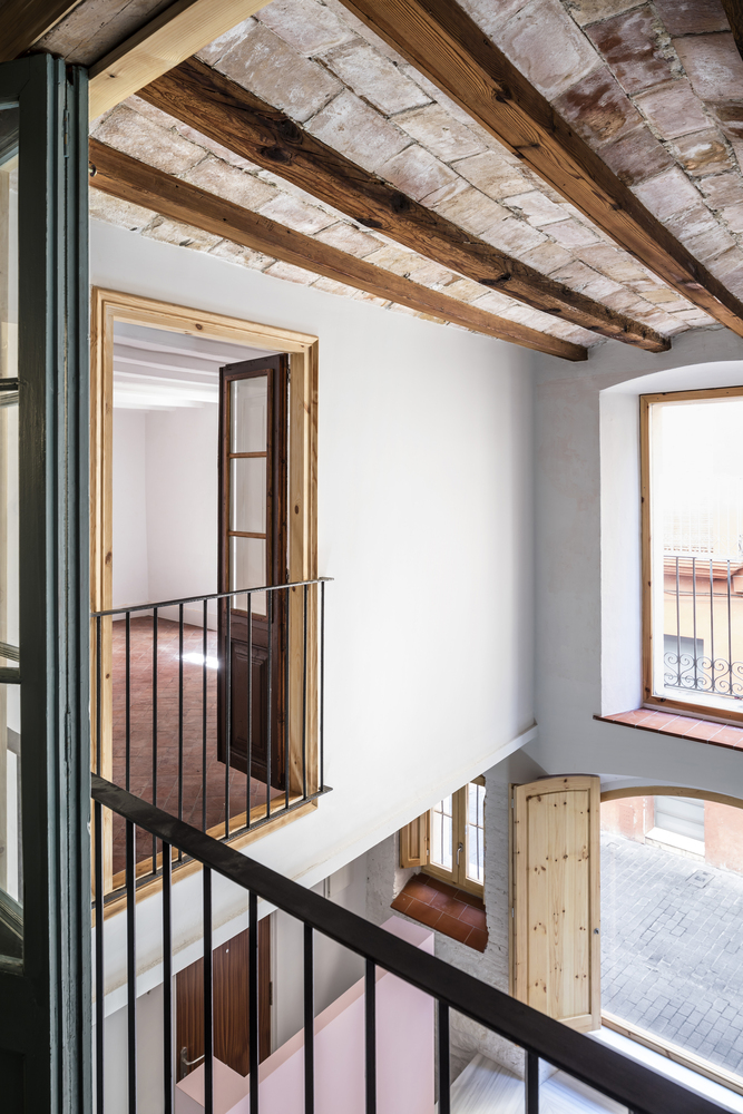 维尔诺瓦老城区的街景之家（CasaLluna）-37