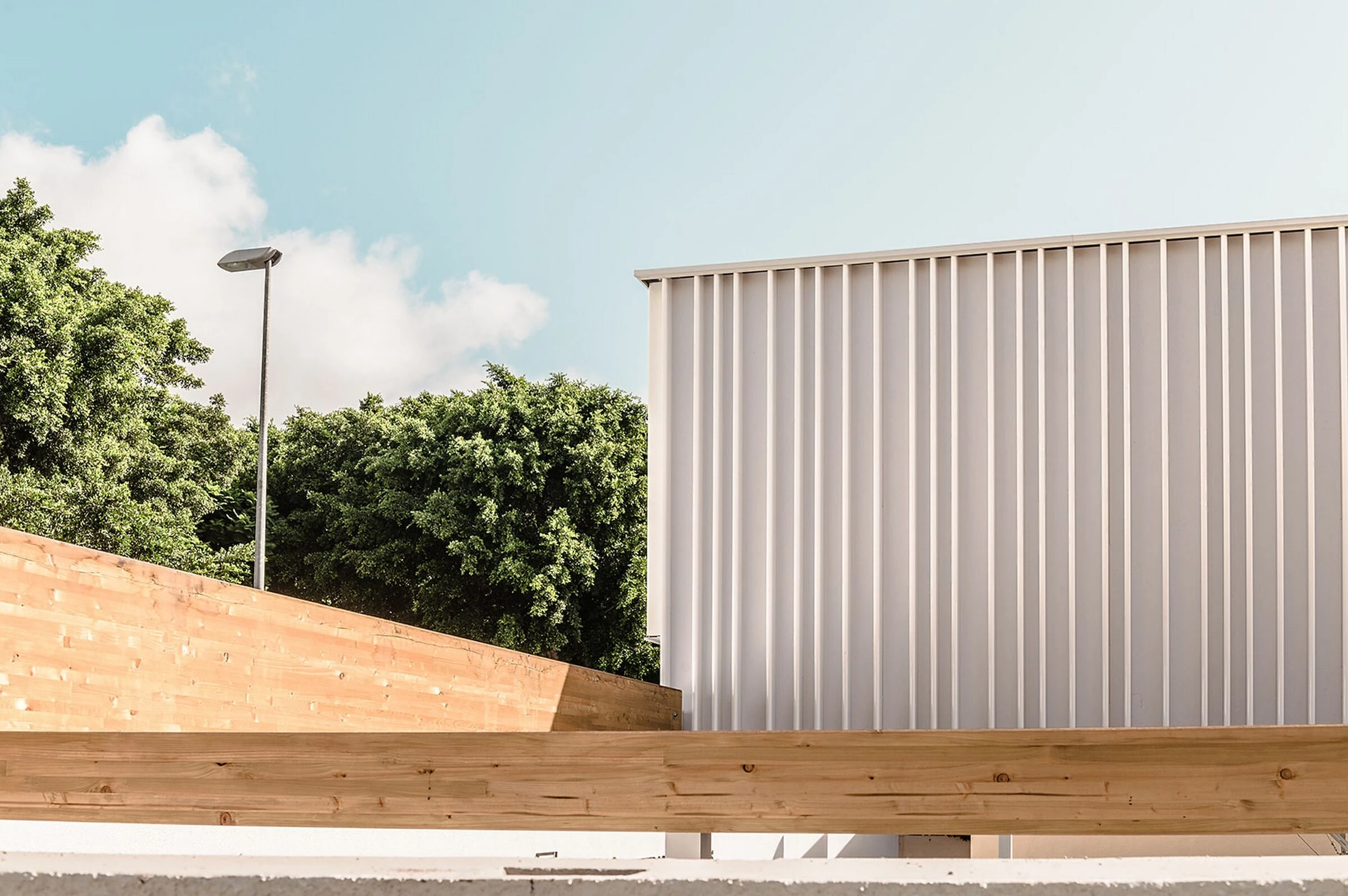 西班牙英语学校的体育运动丨西班牙丨Equipo Olivares Arquitectos-17