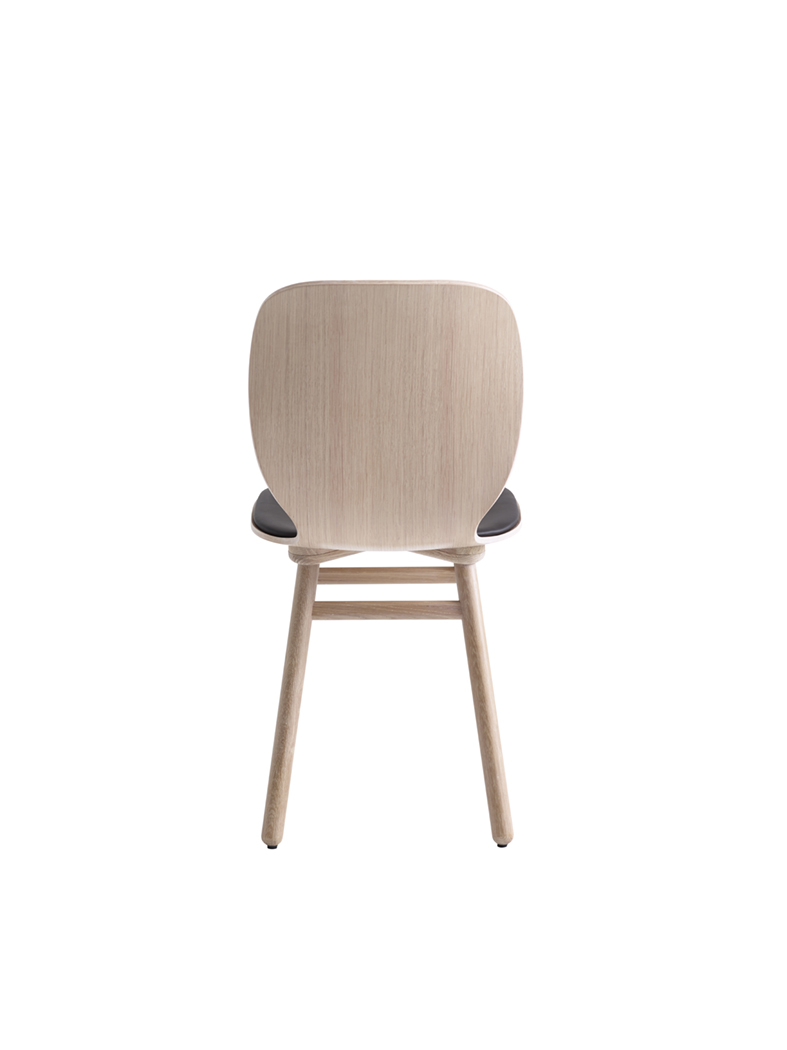 Shell Chair for Karl Andersson Söner | 融入环境的舒适设计-5