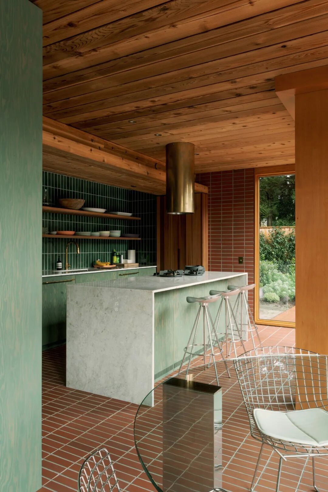 卡萨拉斯玛格丽塔斯公寓(Casa常见指房子、公寓等,由于缺乏更多背景信息,一般以公寓来常见处理,但根据具体场景这里也可能表示其他场所;Las Margaritas音译过来是拉斯玛格丽塔斯 ,它可能是具体的人名、地名等,可根据实际情况进一步确认指代对象及更合适的译法,如果是酒店、度假村等也可纠正信息重新让我翻译 )丨哥伦比亚丨Trópico Arquitectura-99