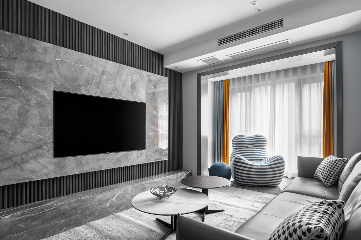 融汇温泉城童话里现代黑白灰风格小户型设计丨兄弟装饰(兄弟装饰水母家精致整装)-10