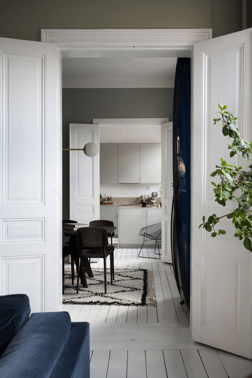 斯德哥尔摩橄榄绿公寓,冲浪板成独特装饰-7