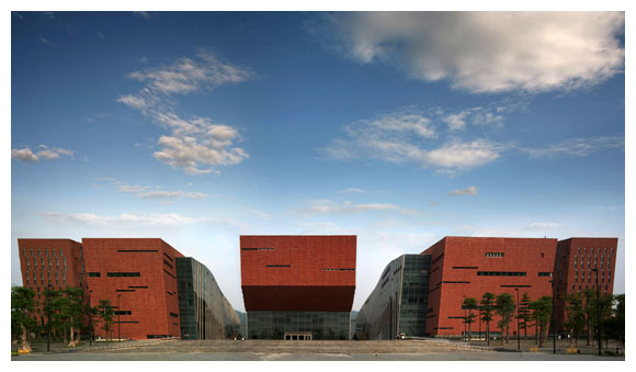 人造紅色峽谷，廣州白雲國際會議中心／BURO II + CITIC | FAM-9