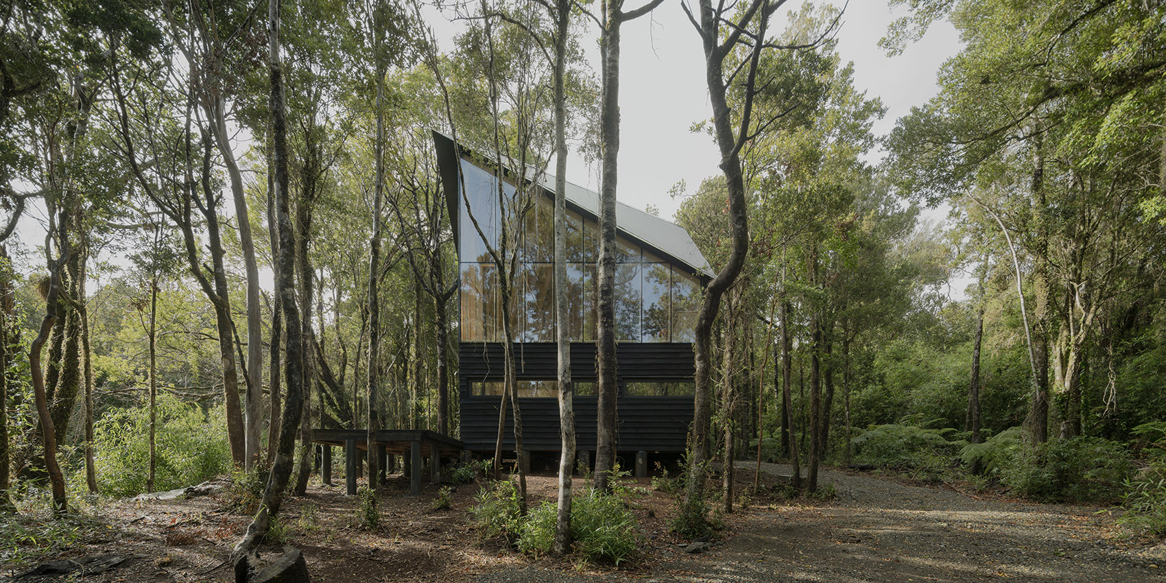 Calfuco小屋丨智利丨Tomas de Iruarrizaga-11