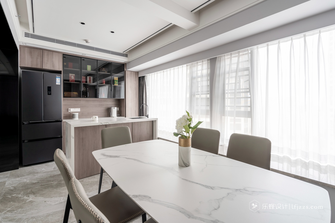 财富城142现代简约                     -5