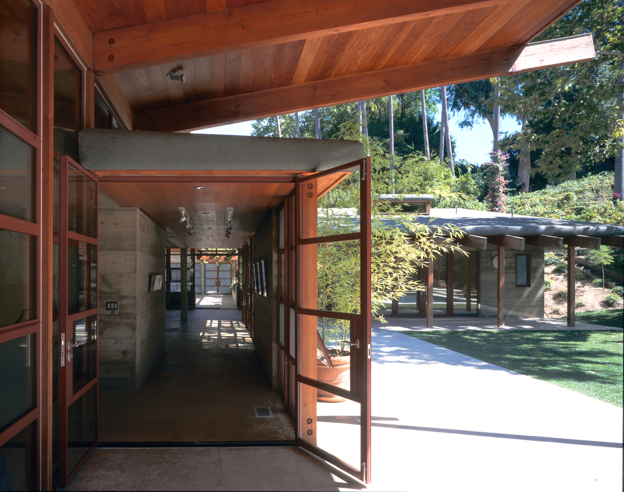 掌案免费分享多个高清别墅场景图，内含别墅户型图-26