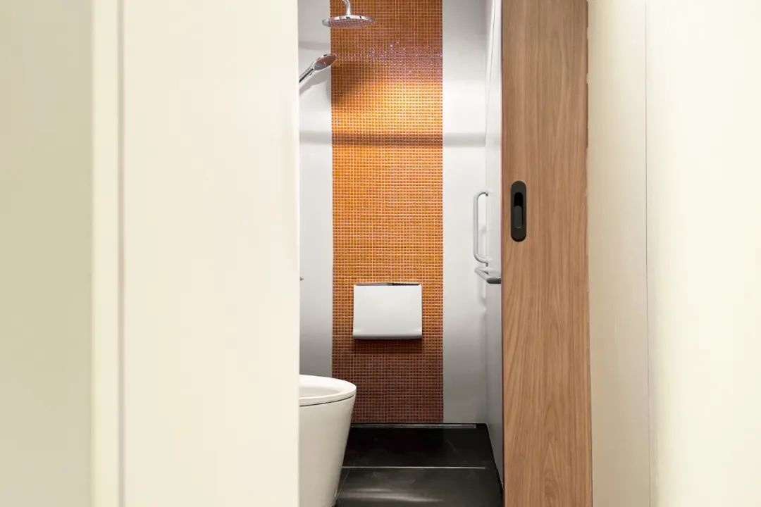 余生相伴的家丨中国上海丨上海高迪建筑工程设计有限公司,重庆年代营创室内设计有限公司-22