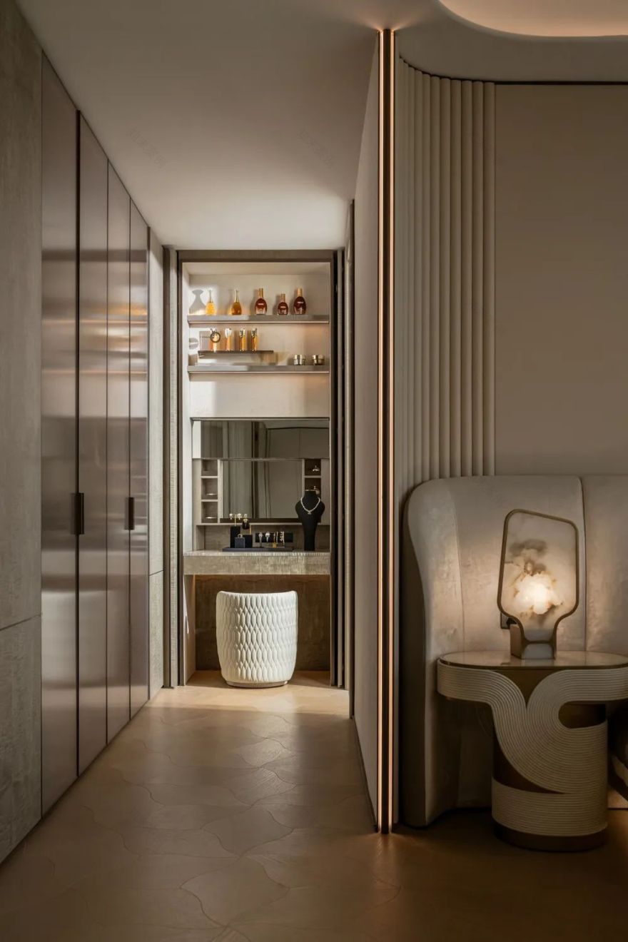 则灵艺术x首发|245㎡空中藏品级塔尖艺术豪宅一当代奢华云端大宅范式!-51