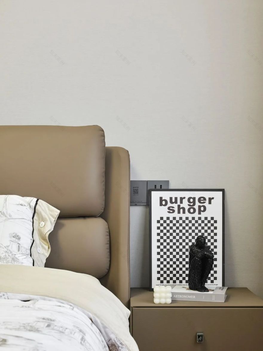 现代轻奢三居,打造都会女郎Kiko的理想家丨中国上海丨林时垚-128