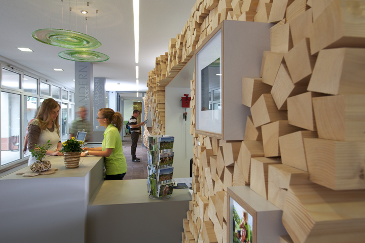 德国Tourist Information店面设计-10