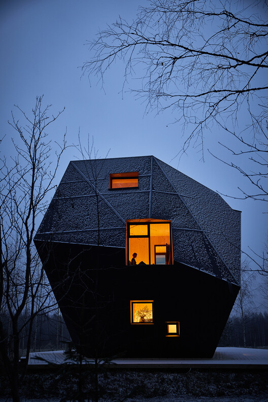 芬兰“陨石”住宅丨芬兰拉赫蒂丨Ateljé Sotamaa-30