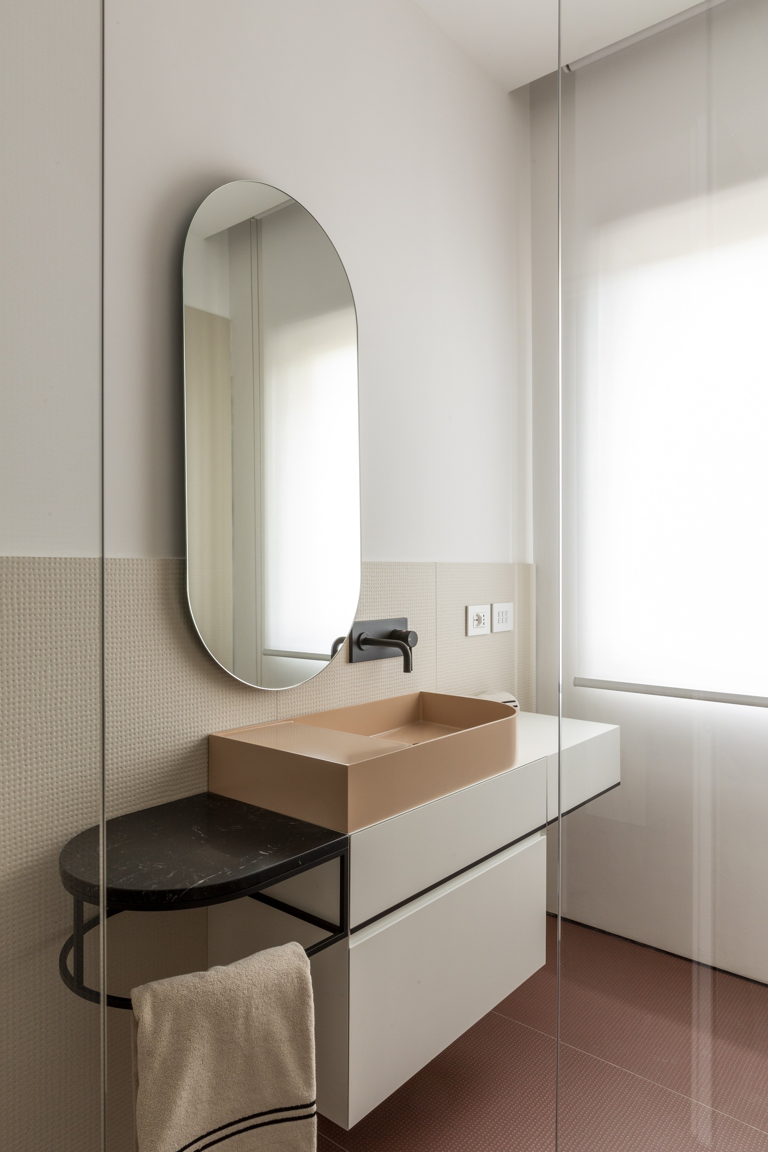 直线弯曲的住宅丨意大利罗马丨filippo bombace-27